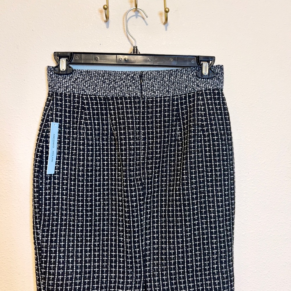 ANTONIO MELANI Black and White Textured Midi Skirt with lots of stretch. Size XS - Picture 3 of 4